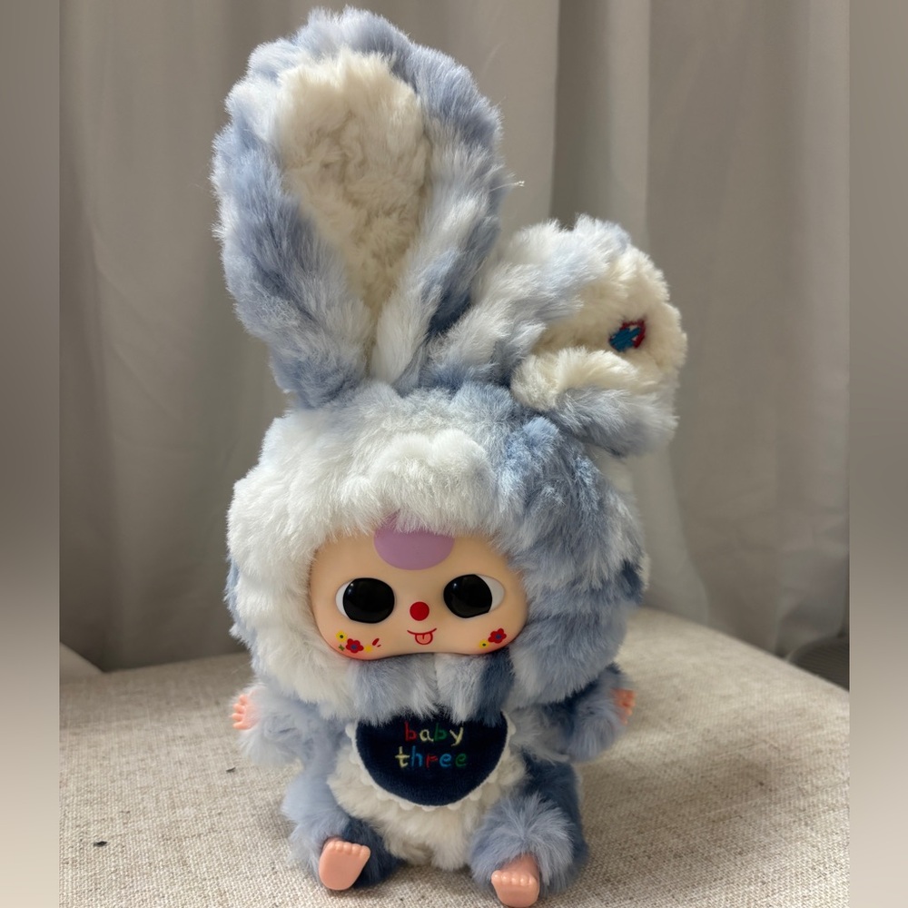 BABY THREE RABBIT